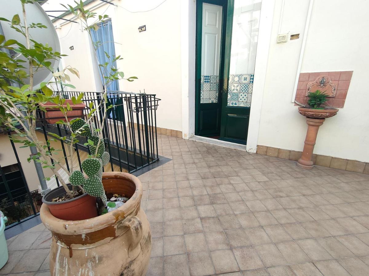 Arco Del Vescovo 1 Hotel Acireale Buitenkant foto